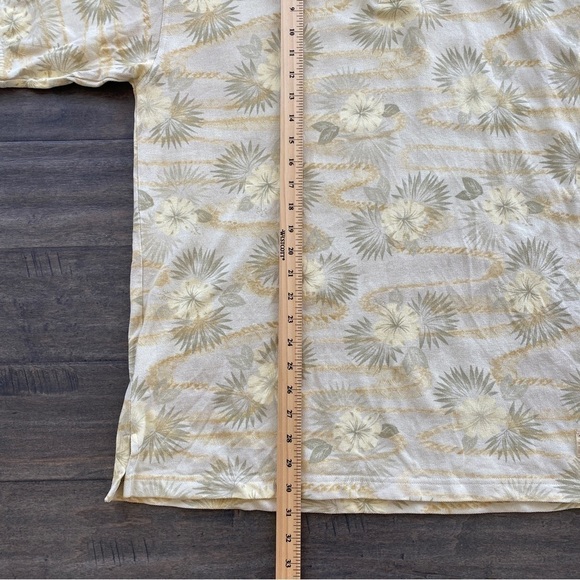 Tommy Bahama Mens M Hawaiian Floral Print Polo Shirt 100% Cotton - Picture 8 of 8